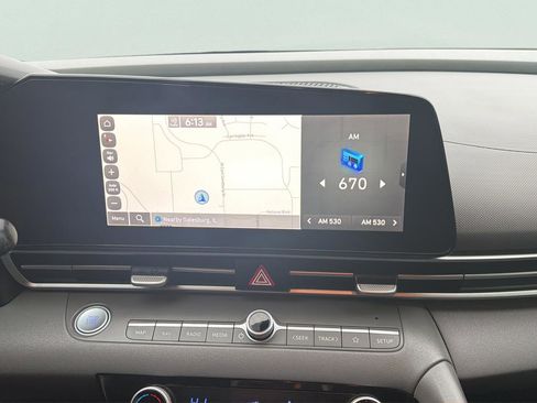 Used 2023 Hyundai Elantra SEL w/ Convenience Package image 14