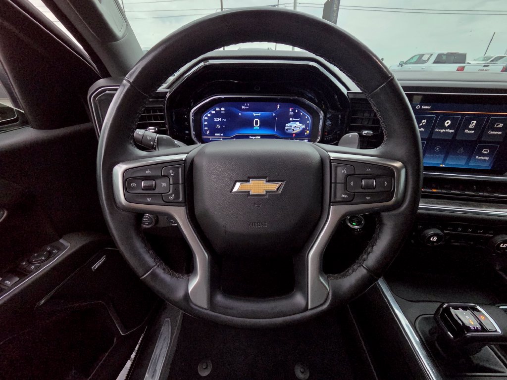 Used 2025 Chevrolet Silverado 1500 LTZ AWD/4WD image 13
