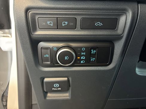 Used 2022 Ford F150 XLT w/ Equipment Group 302A High AWD/4WD image 15