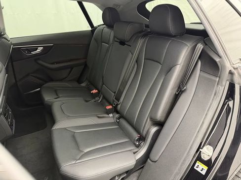 Used 2019 Audi Q8 Premium Plus AWD/4WD image 47