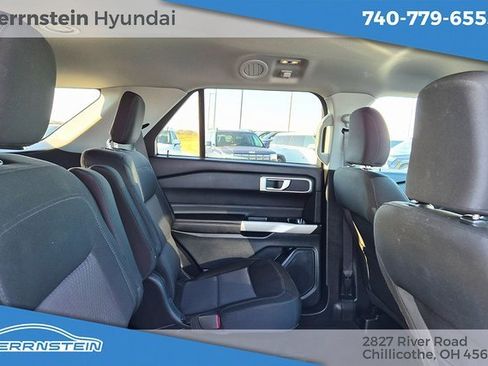 Used 2023 Ford Explorer XLT image 27