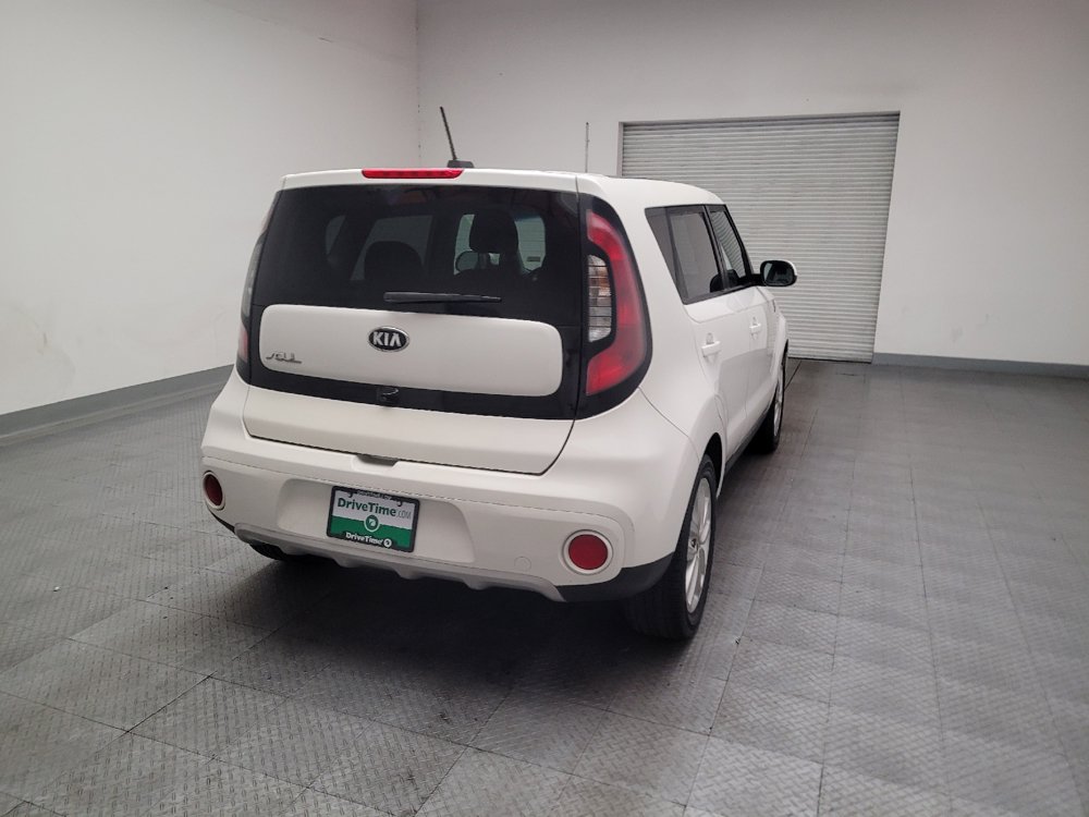 Used 2019 Kia Soul + FWD image 7