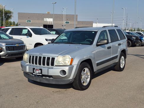 Used 2006 Jeep Grand Cherokee Laredo AWD/4WD image 8