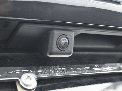 Used 2023 Chevrolet Equinox RS FWD image 31