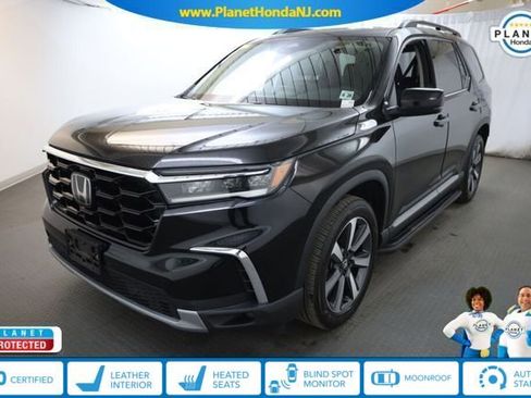 Certified 2023 Honda Pilot Touring image 1