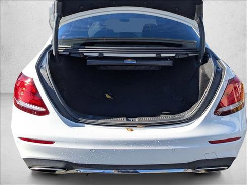 Used 2019 Mercedes-Benz E 300 image 6