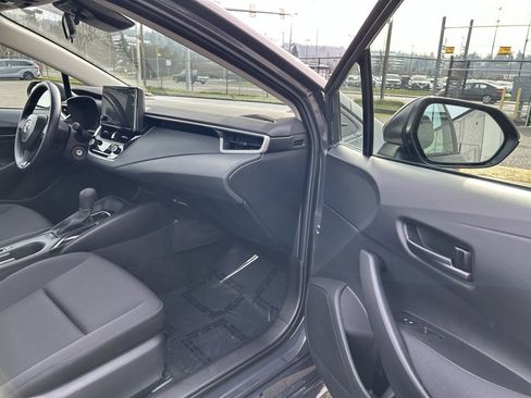 Certified 2025 Toyota Corolla LE image 15