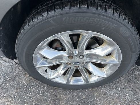 Used 2013 Ford Explorer Limited image 4