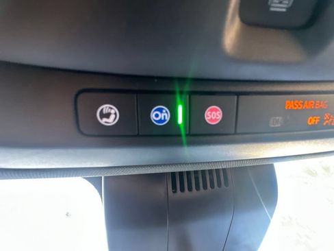 Used 2023 Chevrolet Suburban High Country AWD/4WD image 30