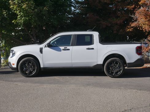 New 2025 Ford Maverick XLT w/ XLT Luxury Package image 14