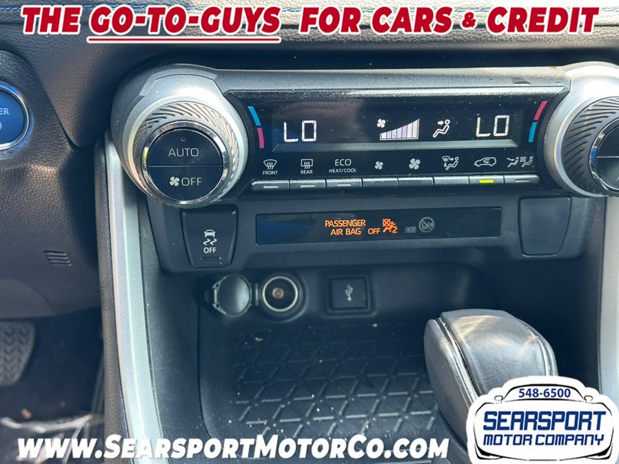 Used 2022 Toyota RAV4 SE AWD/4WD image 17
