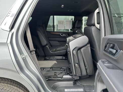 Certified 2025 GMC Yukon Denali AWD/4WD image 36