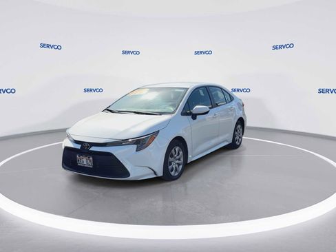 Used 2024 Toyota Corolla LE image 3