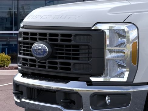 New 2026 Ford F250 XL w/ XL Chrome Package AWD/4WD image 19
