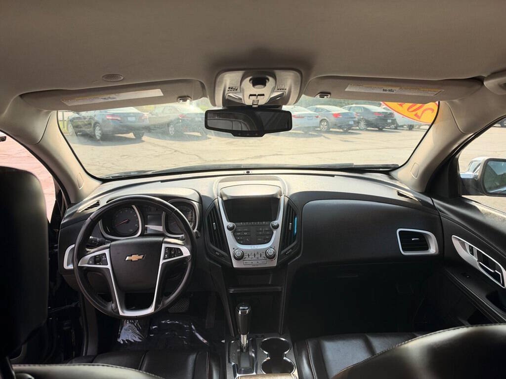 Used 2016 Chevrolet Equinox LTZ w/ Enhanced Convenience Package FWD image 11