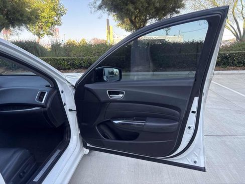 Used 2018 Acura TLX w/ Technology Package FWD image 15
