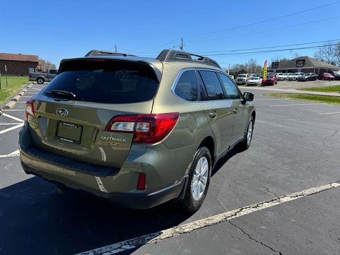 Used 2015 Subaru Outback 2.5i Premium image 9