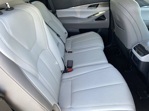 Certified 2026 INFINITI QX60 Luxe FWD image 12