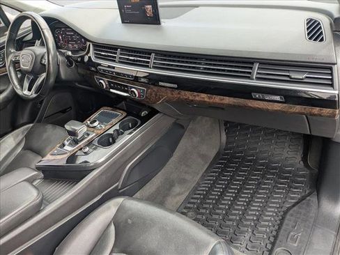 Used 2018 Audi Q7 3.0T Prestige w/ Prestige Package image 25