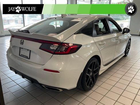 Used 2023 Honda Civic Sport Touring image 5