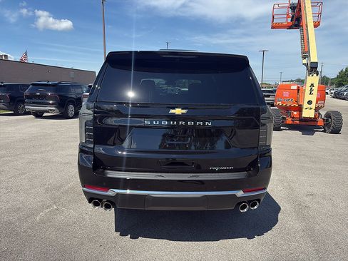 New 2026 Chevrolet Suburban Premier AWD/4WD image 4