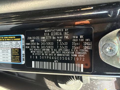 Used 2025 Kia Telluride S FWD image 45