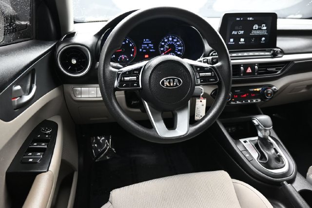 Used 2019 Kia Forte LXS FWD image 10