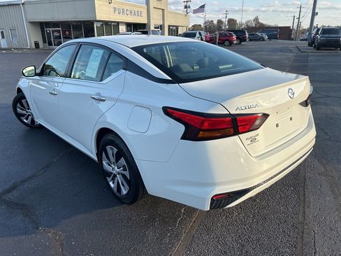 Used 2022 Nissan Altima 2.5 S image 5