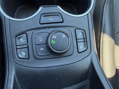 Used 2022 GMC Terrain SLT w/ Infotainment Package II image 7