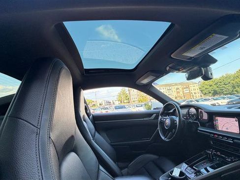 Used 2020 Porsche 911 Carrera image 8