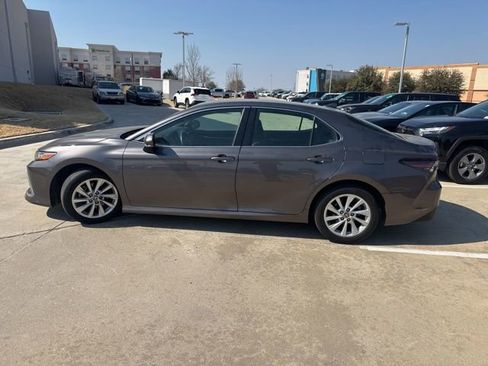 Used 2023 Toyota Camry LE image 6