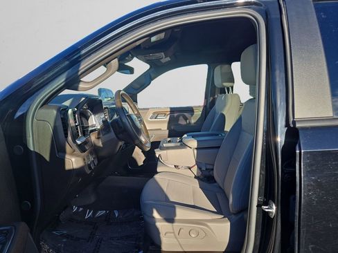 Used 2025 Chevrolet Silverado 1500 LT image 10