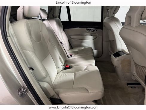 Used 2016 Volvo XC90 T6 Momentum AWD/4WD image 10