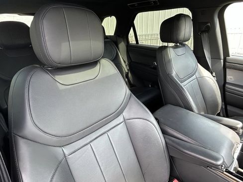 Used 2025 Land Rover Range Rover Sport SE AWD/4WD image 41