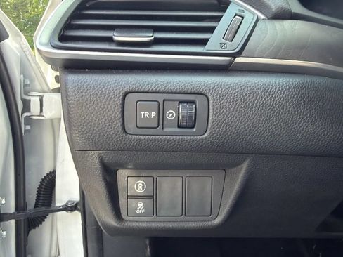 Used 2019 Honda Accord EX image 19
