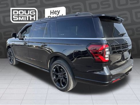 Used 2022 Ford Expedition Max Limited AWD/4WD image 2