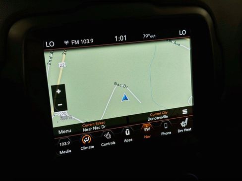 Used 2023 Jeep Renegade Latitude w/ Sun/Sound Group AWD/4WD image 20