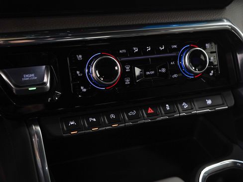 Used 2024 GMC Sierra 1500 Denali image 23