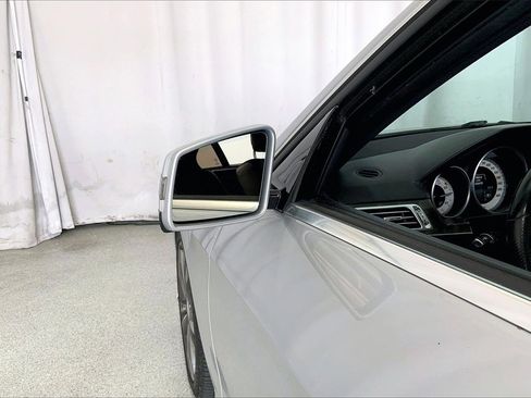 Used 2016 Mercedes-Benz E 350 Sedan image 10