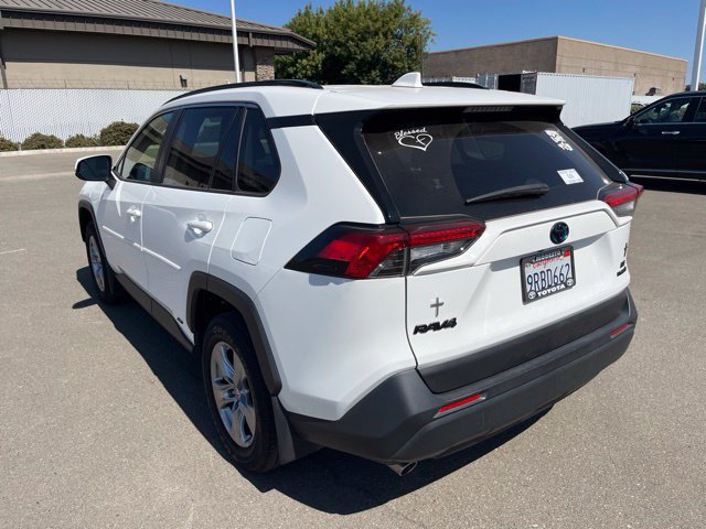 Used 2024 Toyota RAV4 LE AWD/4WD image 3