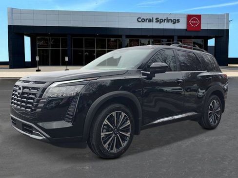 New 2026 Nissan Pathfinder Platinum AWD/4WD image 1