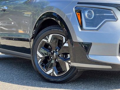 Certified 2023 Kia Niro Wind w/ Wind Preserve Package