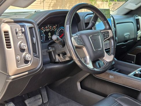 Used 2019 GMC Sierra 2500 Denali w/ Duramax Plus Package AWD/4WD image 12