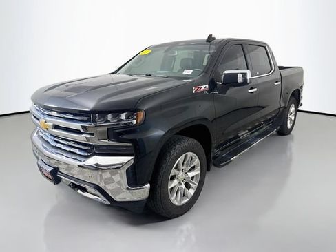 Used 2020 Chevrolet Silverado 1500 LTZ w/ LTZ Plus Package AWD/4WD image 3