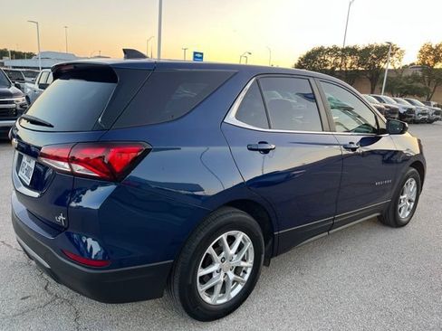 Used 2022 Chevrolet Equinox LT w/ LPO, Floor Liner Package FWD image 4