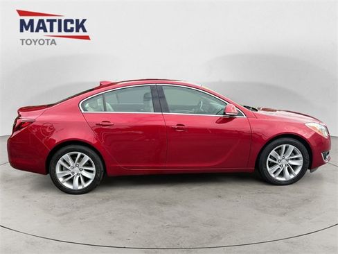 Used 2015 Buick Regal Premium w/ Experience Buick Package image 8