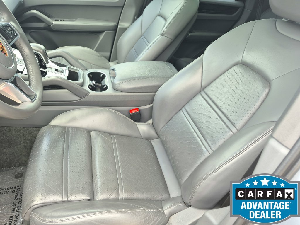 Used 2022 Porsche Cayenne Platinum Edition AWD/4WD image 17