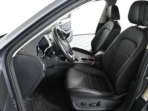 Certified 2023 Volkswagen Jetta SE w/ Panoramic Sunroof Package image 20
