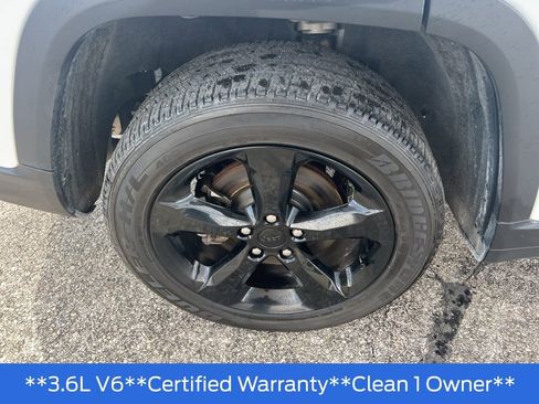 Used 2024 Jeep Grand Cherokee L Altitude image 32