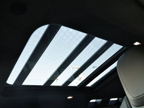 New 2026 Land Rover Defender 110 OCTA image 29